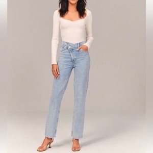 The 90’s Straight Ultra High Rise Black Jeans